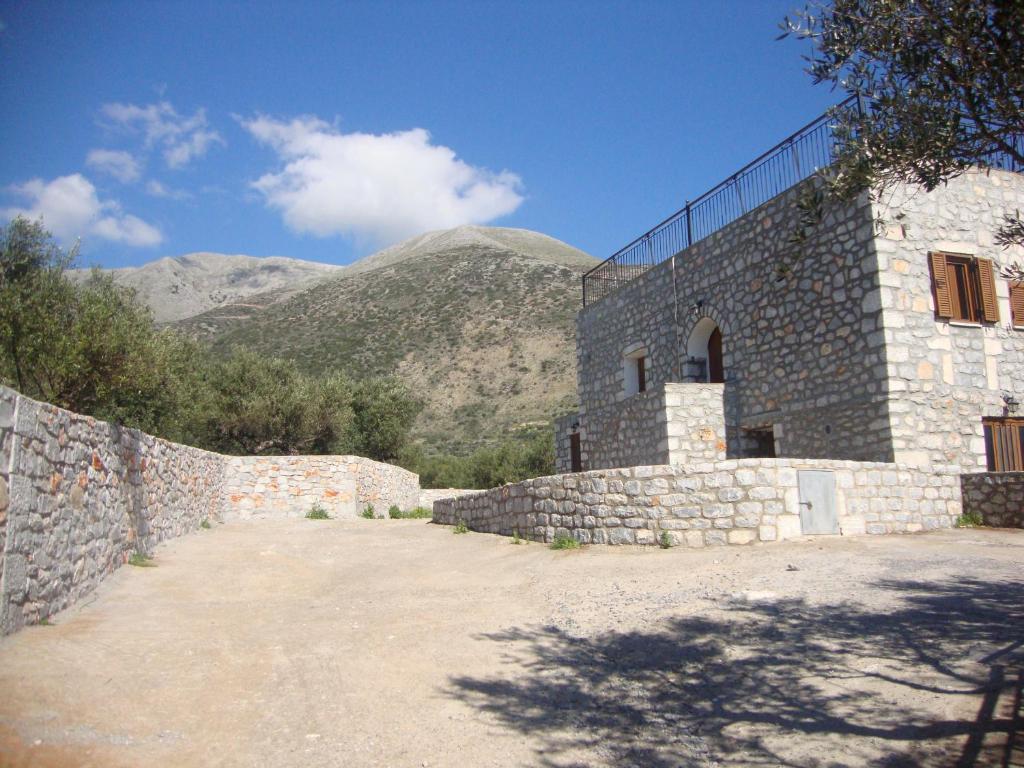 Kafiona Guesthouse Pírgos Dhiroú المظهر الخارجي الصورة